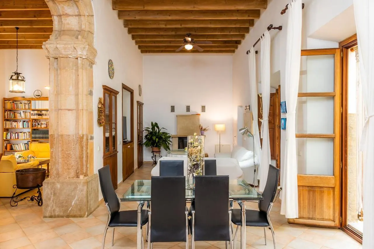 Hébergement de vacances Villa Ca La Senyora Dels Arbres à Artà